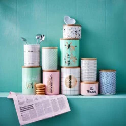 Aufbewahrungsdose Blätter 700 Ml QUEEN IT In Grün 7 Aufbewahrungsdose Blätter 700 Ml QUEEN IT In Grün -Garten - Balkon Store butlers aufbewahrungsdose blatter 700 ml queen it in grun 2