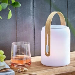 Garten - Balkon Store -Garten - Balkon Store butlers led leuchte mit bluetooth r und farbwechsel sound lounge in weiss hellbraun 1