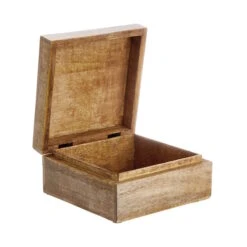 Truhe Mit Schnitzerei L 17 X B 17cm TREASURE In Hellbraun-Gold -Garten - Balkon Store butlers truhe mit schnitzerei l 17 x b 17cm treasure in hellbraun gold 4