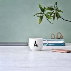 Becher A Letters In Weiß -Garten - Balkon Store like by villeroy and boch becher a letters in weiss 3