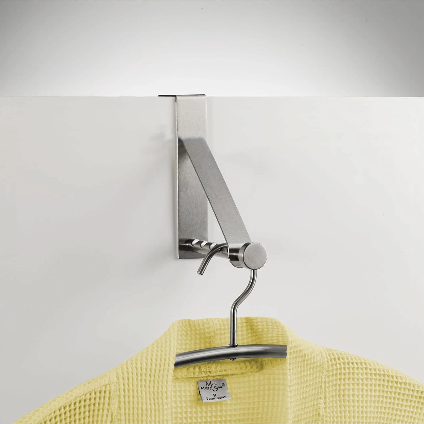 Türgarderobe In Silbern 4 Türgarderobe In Silbern – Bild 2